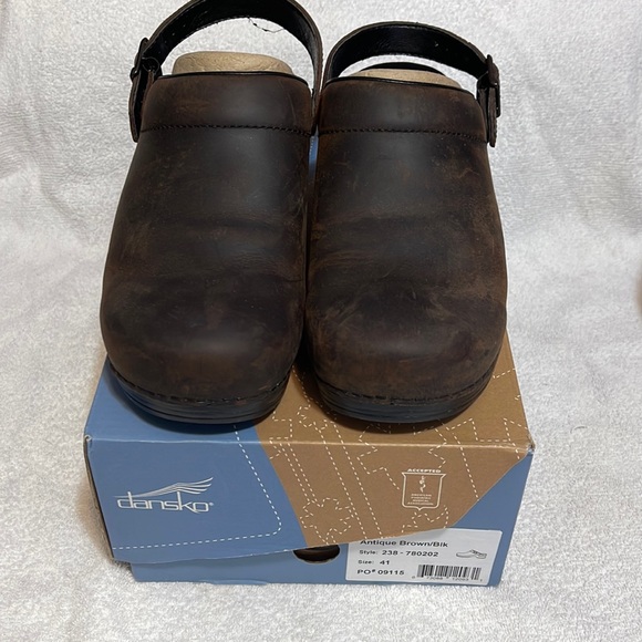 Dansko open back with strap clogs - Picture 1 of 5